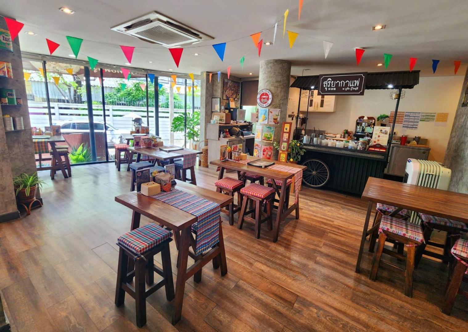 Boutique Poo-yai Lee Khách sạn Bangkok